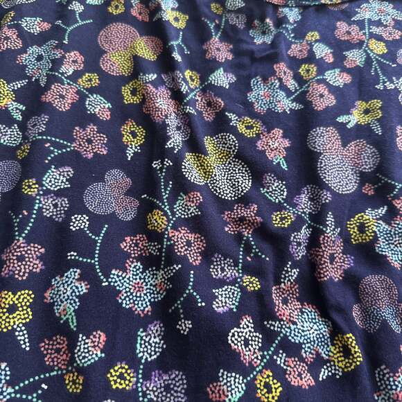 LuLaRoe Disney Collection Irma Tunic Top Minnie Mouse Floral Navy Blue - Picture 3 of 5